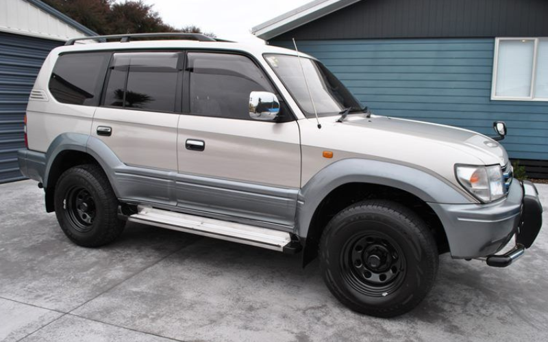 Land Cruiser TX hire Uganda